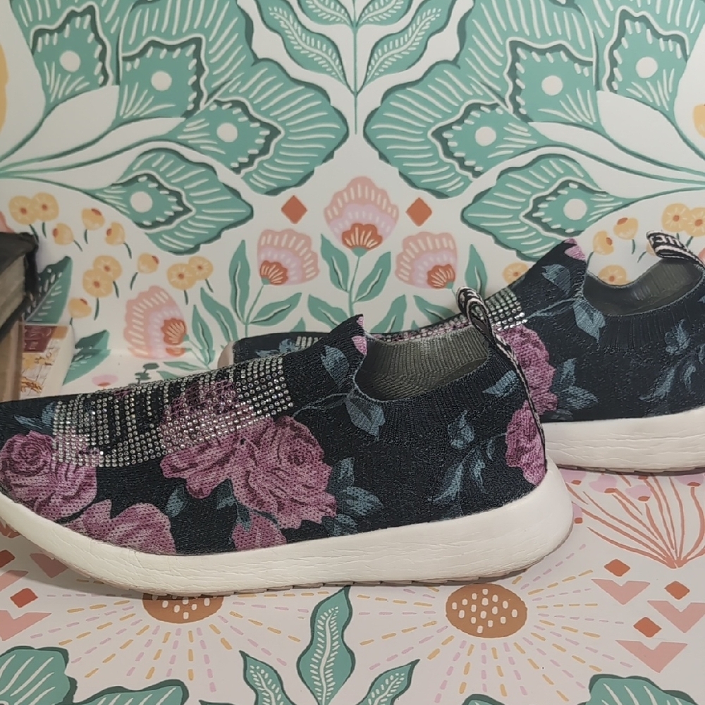 Juicy Couture Floral Slip-On Sneakers - Picture 6 of 8